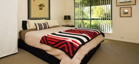 Banksia Garden Retreat - Accommodation 4U 3