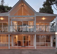 Lochani on the Bay - Accommodation 4U