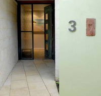 By the Beach B and B Holiday Apartments - Accommodation 4U