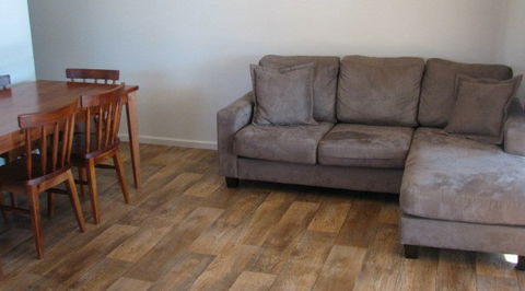 Bentley Waterfront - Accommodation 4U 2
