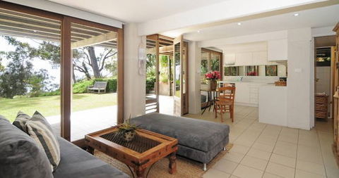 Bungalows On The Beach - Accommodation 4U 0
