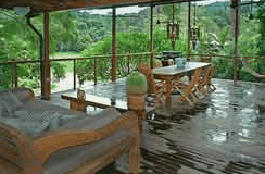 Mavis's Kitchen And Cabins - Accommodation 4U 2