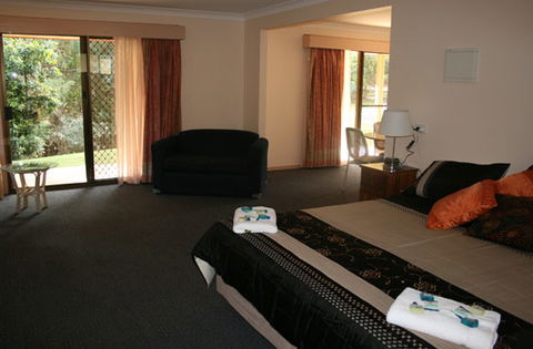 Invercauld House - Accommodation 4U 1