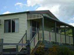 Halls Country Cottages - Accommodation 4U 0