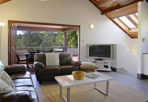 Clarkes Beach Villa - Accommodation 4U 3