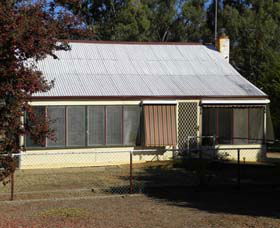 Kookaburra Cottage - Pooncarie - Accommodation 4U 0