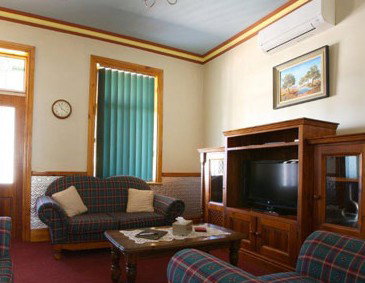 Jadan Cottages - Accommodation 4U 1
