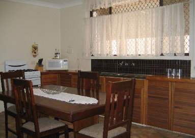 Miffys Cottage - Accommodation 4U 1