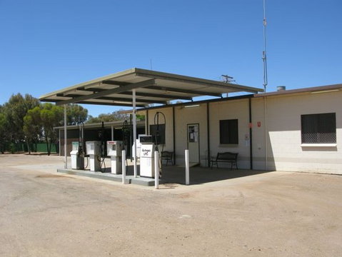 Silverland Caravan Park - Accommodation 4U 2