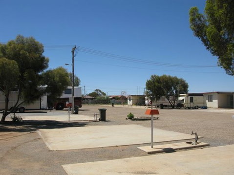 Silverland Caravan Park - Accommodation 4U 3