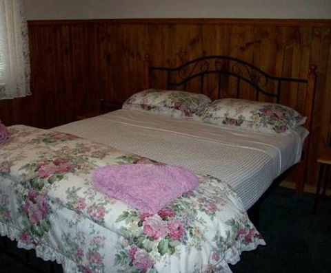 Riverland Holiday Cottage - Accommodation 4U 3