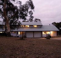 Silvertop Snowy Mountains Retreat - Accommodation 4U