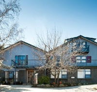 Mad Mooses Guest House - Accommodation 4U