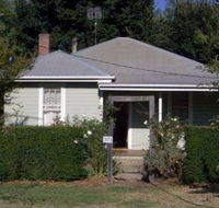 Honeysuckle Cottage Jingellic - Accommodation 4U