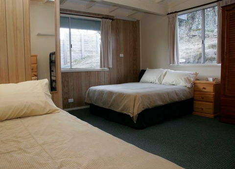 Royal Coachman Ski Lodge - Accommodation 4U 0