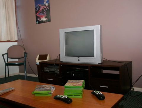 Royal Coachman Ski Lodge - Accommodation 4U 3