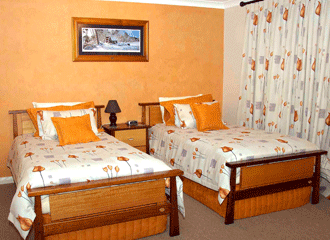 Elm Cottage - Accommodation 4U 3