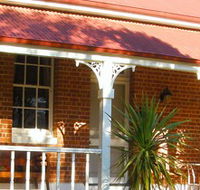 Araluen Old Courthouse Bed and Breakfast - Accommodation 4U