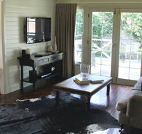 Book Barn Cottage - Accommodation 4U