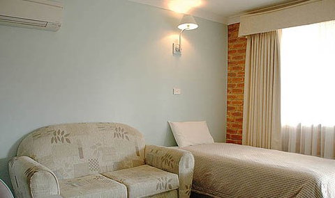 The Crossing Motel - Accommodation 4U 2