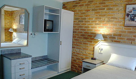 The Crossing Motel - Accommodation 4U 3