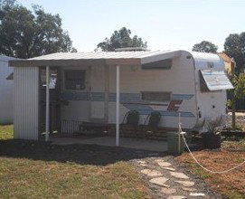 The Old School - Accommodation 4U 0