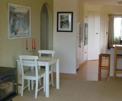 Cherry Tree Guesthouse - Accommodation 4U 2
