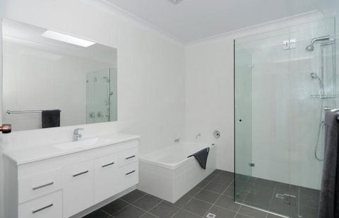 Baileys, Gerringong - Accommodation 4U 4
