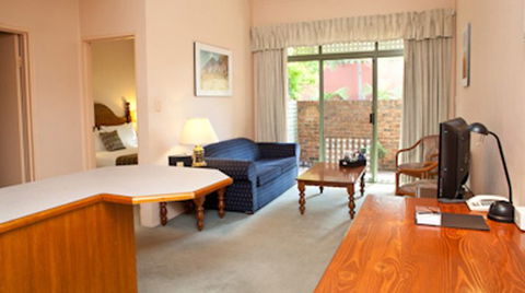 Belmore All-Suite Hotel - Accommodation 4U 2