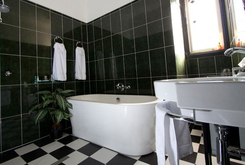 Amore Boutique Bed And Breakfast - Accommodation 4U 0