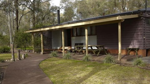 Belford Cabins - Accommodation 4U 3