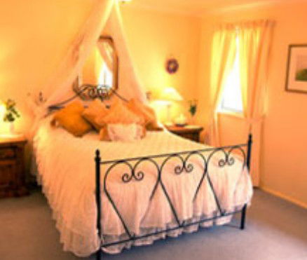 Blue Mountains Lakeside Bed And Breakfast - Accommodation 4U 2