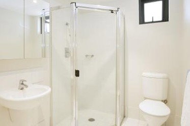 130 Carillon Avenue - Accommodation 4U 0