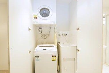 130 Carillon Avenue - Accommodation 4U 1