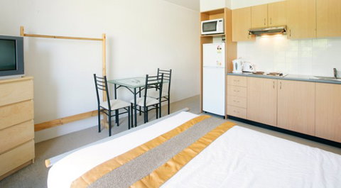 130 Carillon Avenue - Accommodation 4U 4