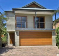 A Beach House Near Manly Two - Accommodation 4U