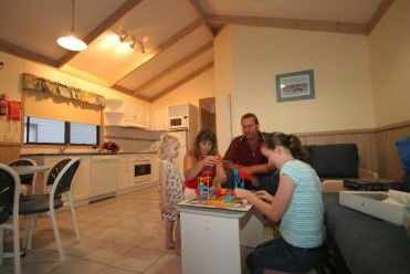 Mannering Park NSW Accommodation 4U