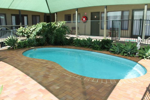 Lake Forbes Motel - Accommodation 4U 1