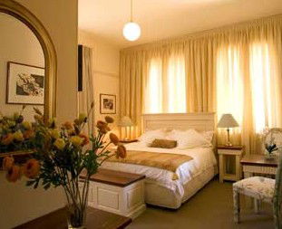 Amazing Country Escapes - Five Frogs - Accommodation 4U 5