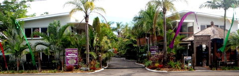Coconut Palms On The Bay - Accommodation 4U 1