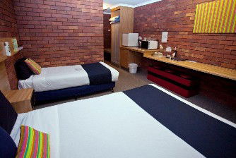 Blue Shades Motel - Accommodation 4U 1