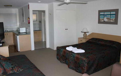 Sanctuary Lakes Fauna Retreat - Accommodation 4U 5