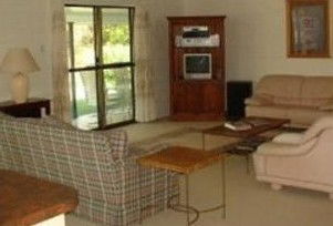 Beachfront Locations - Accommodation 4U 1
