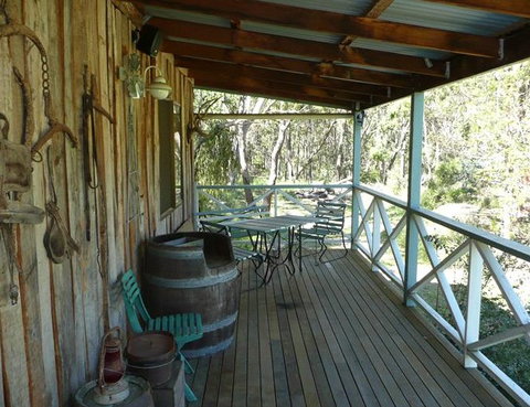 Possums Hollow And Hooters Hut - Accommodation 4U 4