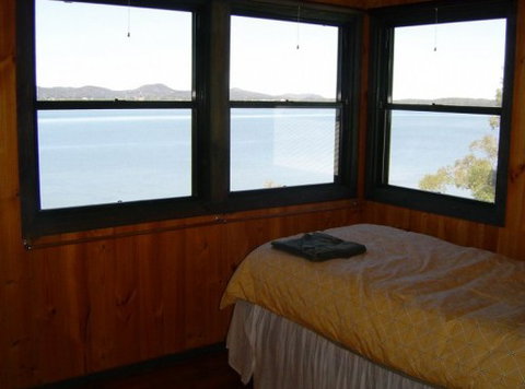 Lamb Island Holiday Cottage - Accommodation 4U 1