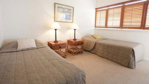 Whalewatch Ocean Beach Resort - Accommodation 4U 1