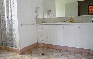 Mirrabooka - Chalet - Accommodation 4U 0