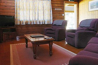 Mirrabooka - Chalet - Accommodation 4U 2