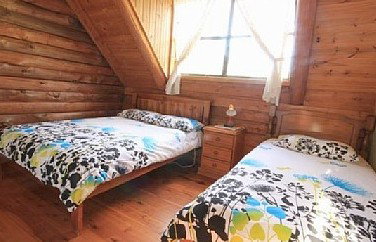 Mirrabooka - Chalet - Accommodation 4U 3