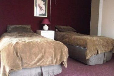R And R - Holiday Home - Accommodation 4U 1